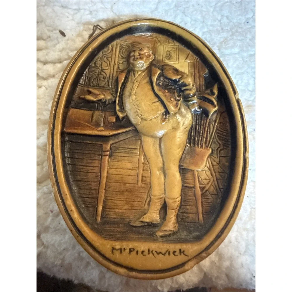 Vintage Antique 3d Painted Wall Plaque 5x3.5
